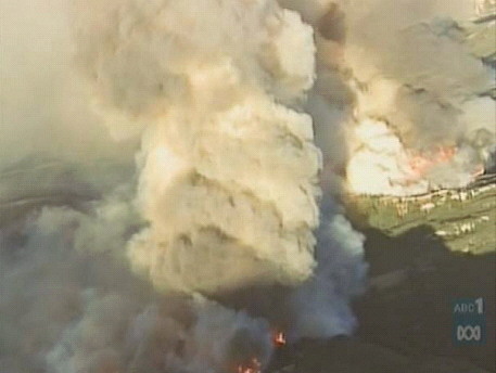 From an ABC TV News Bulletin, from a Calfornia news helicopter. 119.7 34.4 looking N at about 18:00 PDT 5th May 2009.